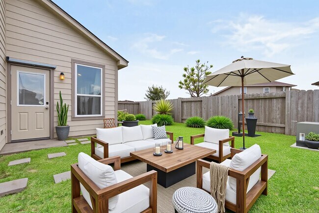 Building Photo - 3011 Tandem Ct