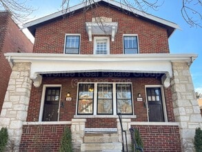 Building Photo - 6044 Southwest Ave