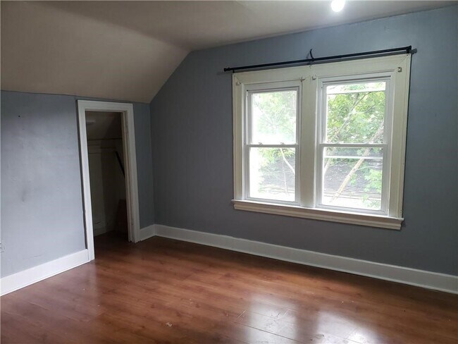 Building Photo - 38 Berkshire St