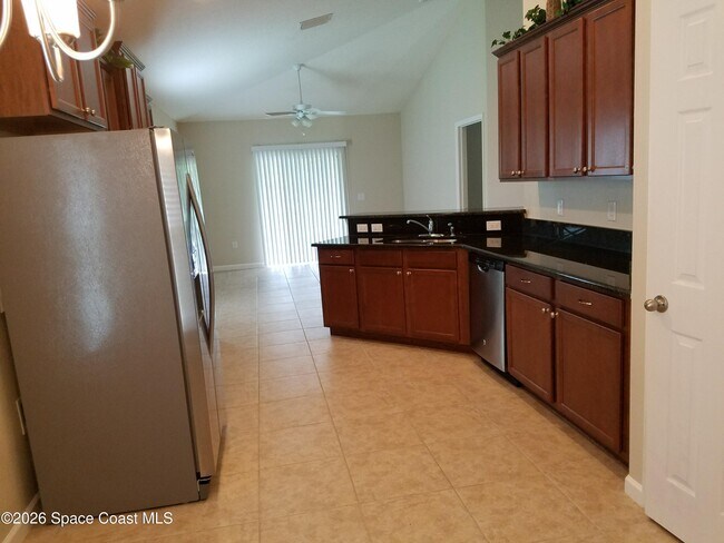Building Photo - 2600 Snapdragon Dr NW