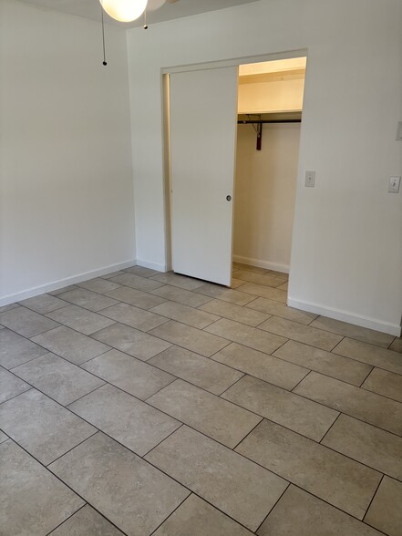 bedroom #2 - 690 Avenue C SE