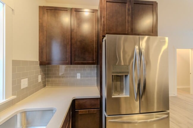 Building Photo - Trailside Condo-2 Bd 2.5 Bath