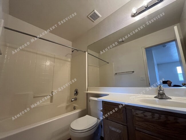 Building Photo - 2046 S 171st Dr