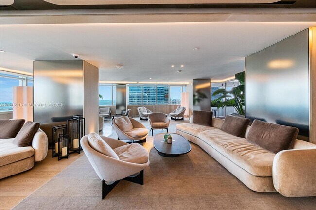 Building Photo - 1395 Brickell Ave