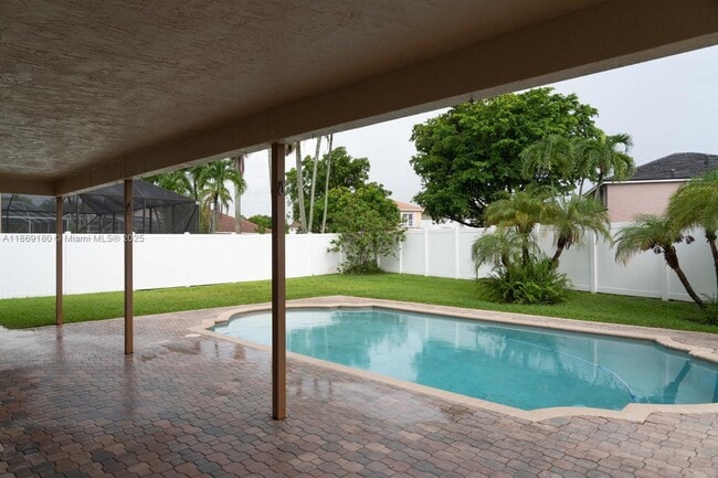 Building Photo - 3547 SW 175th Ave