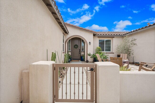 Building Photo - 81887 Via Encinitas