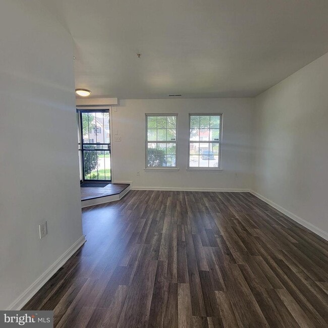 Building Photo - 6229 E Hil Mar Cir