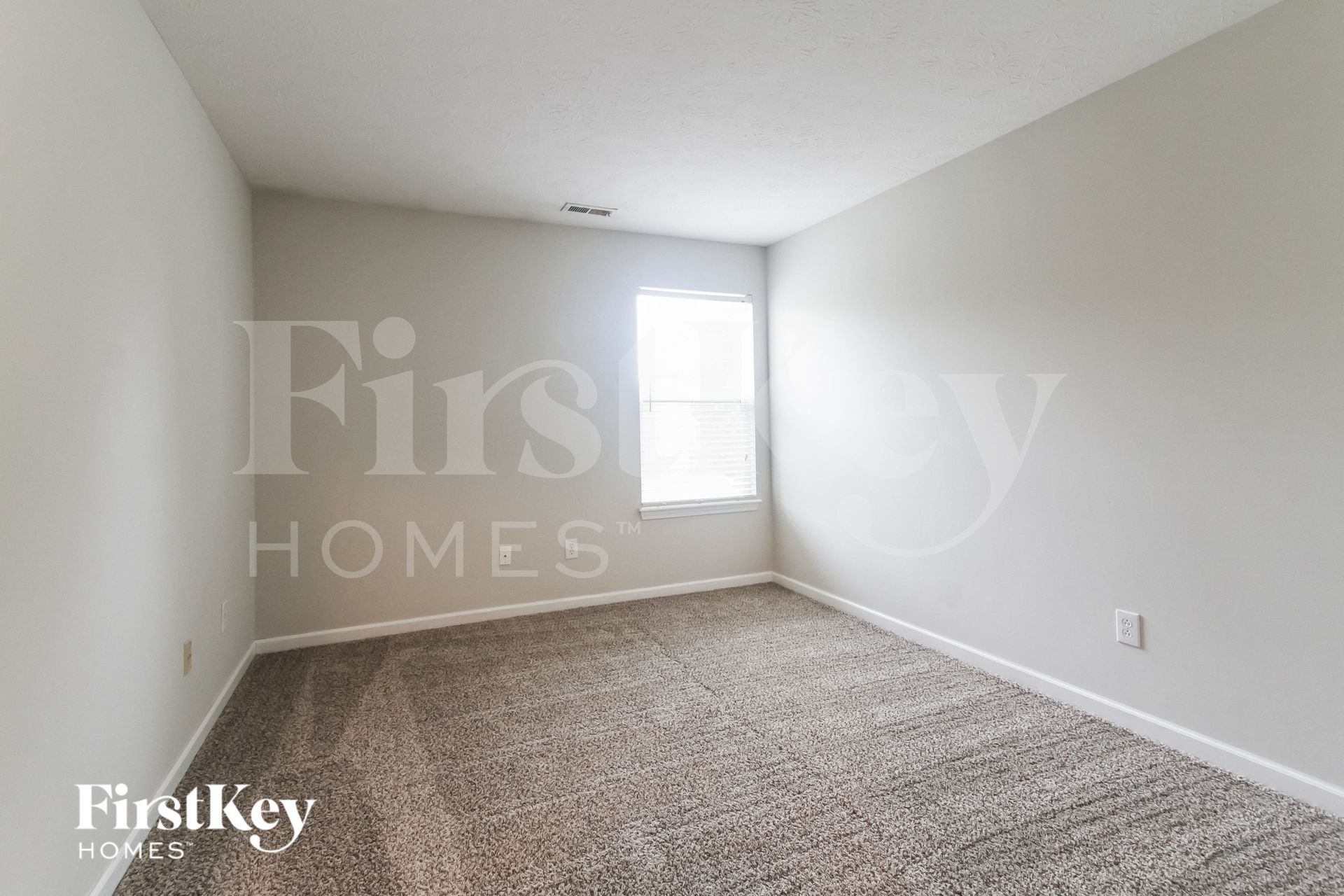 Building Photo - 6262 Saddletree Dr