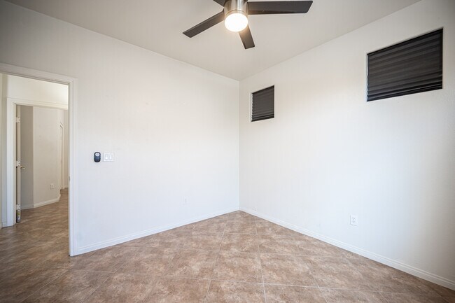 Building Photo - 356 Blackstone River Ave
