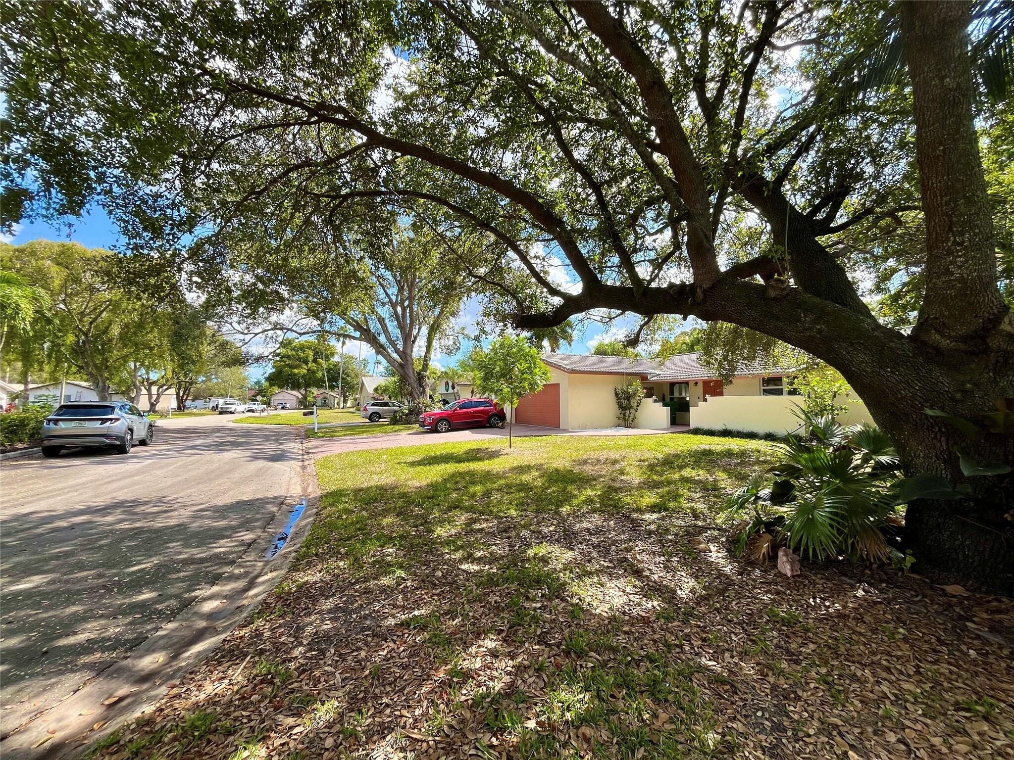 Building Photo - 11540 NW 40th Ct