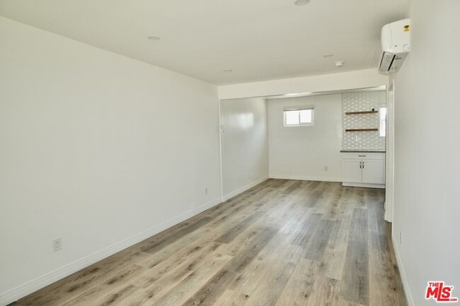 Building Photo - 5216 Navarro St