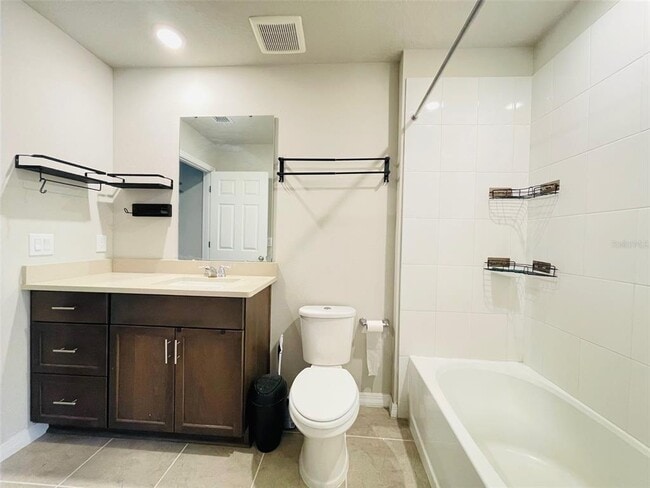 Building Photo - 2023 Harebell Ln