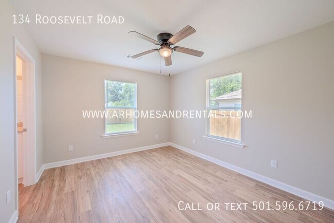 Building Photo - 134 Roosevelt Rd