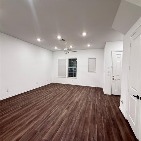 Building Photo - 9943 Hennings St