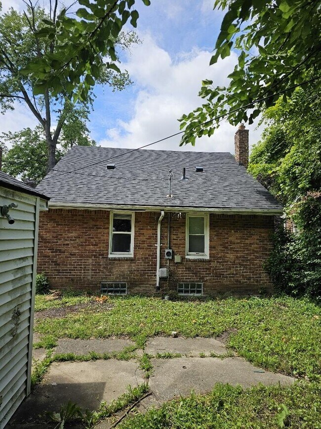 Building Photo - 6156 Lodewyck St