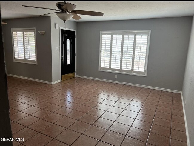 Building Photo - 6447 Navajo Ave