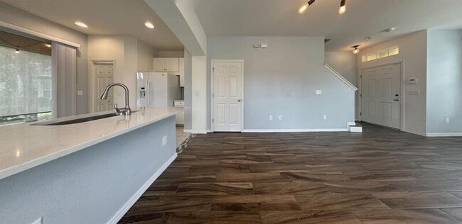 Building Photo - 7031 White Treetop Pl