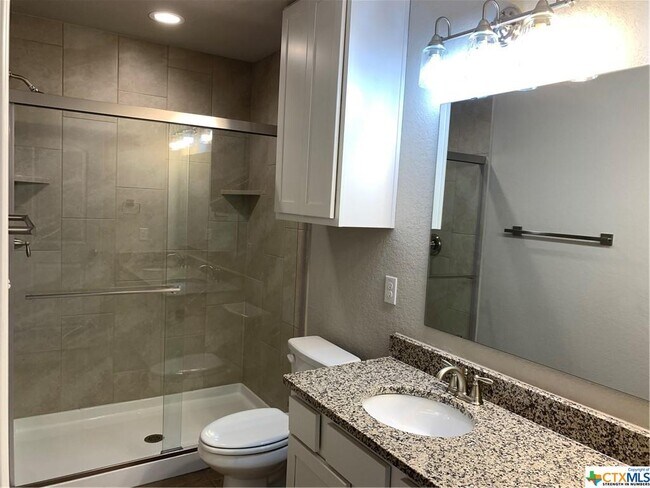 Building Photo - 2024 Rueben Rd