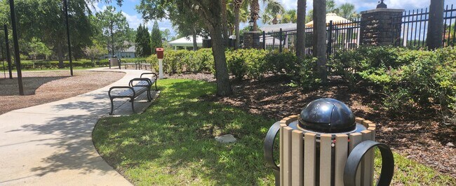 Park and walking trails - 6739 Bluff Meadow Ct