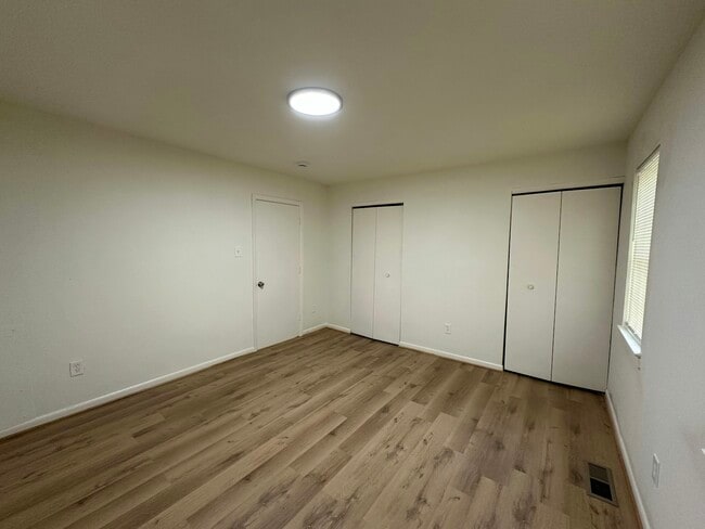 Building Photo - 1515 Stowmarket Ct