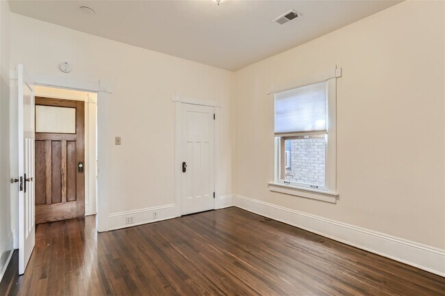 Building Photo - 1587 St Paul St