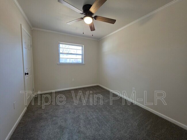 Building Photo - 1413 Nannette St