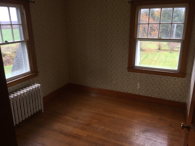 Building Photo - 750 Gilead St