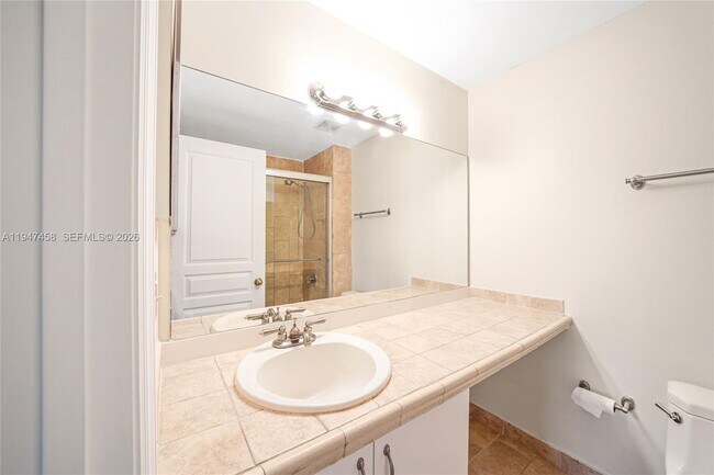 Building Photo - 4 Key W Ct