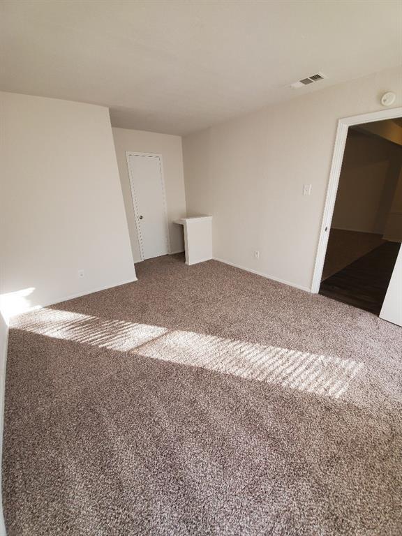 Building Photo - 9631 Glengreen Dr
