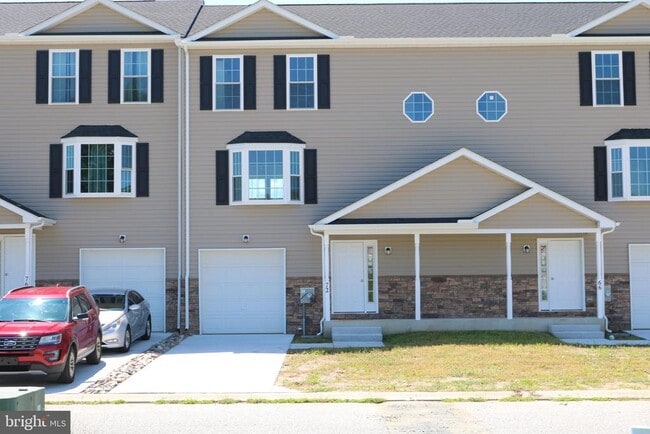 Building Photo - 72 Filbert Dr