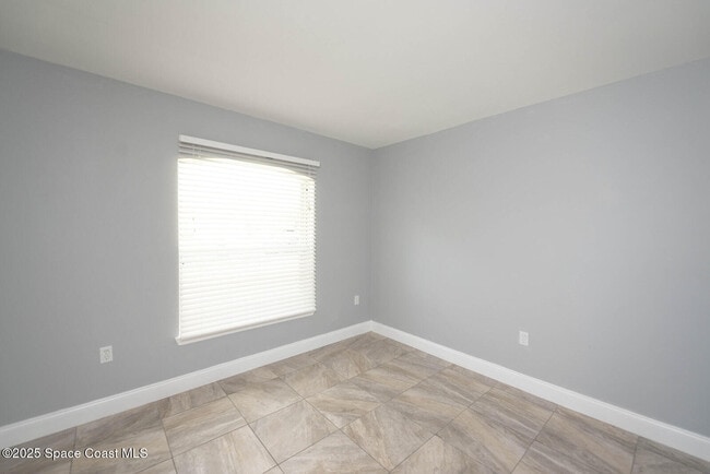 Building Photo - 5081 Spinet Dr