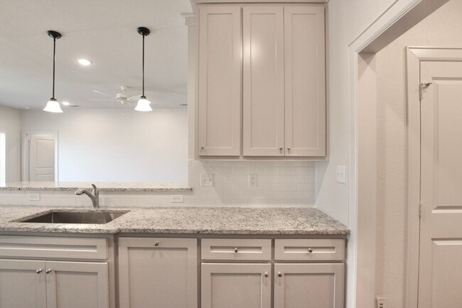 Building Photo - Luxury 3 Bedroom 2 Bath Townhomes in Bullard ISD!