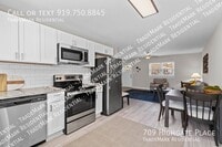 Building Photo - 709 Highgate Pl