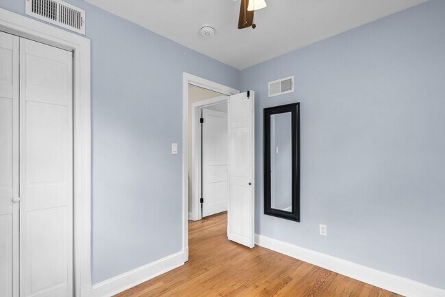Building Photo - 2200 Windham Ln