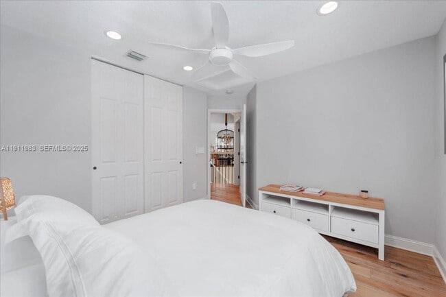 Building Photo - 5235 SW 171st Ave