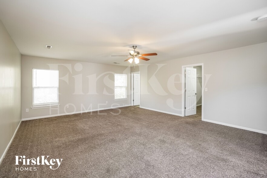 Building Photo - 123 Salt Meadow Ln