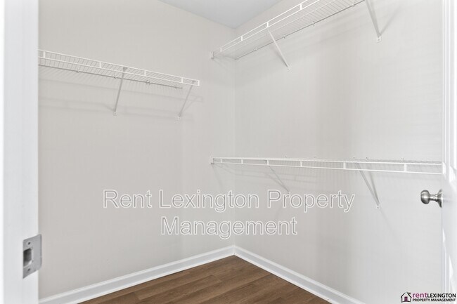 Building Photo - 2297 Spurr Rd