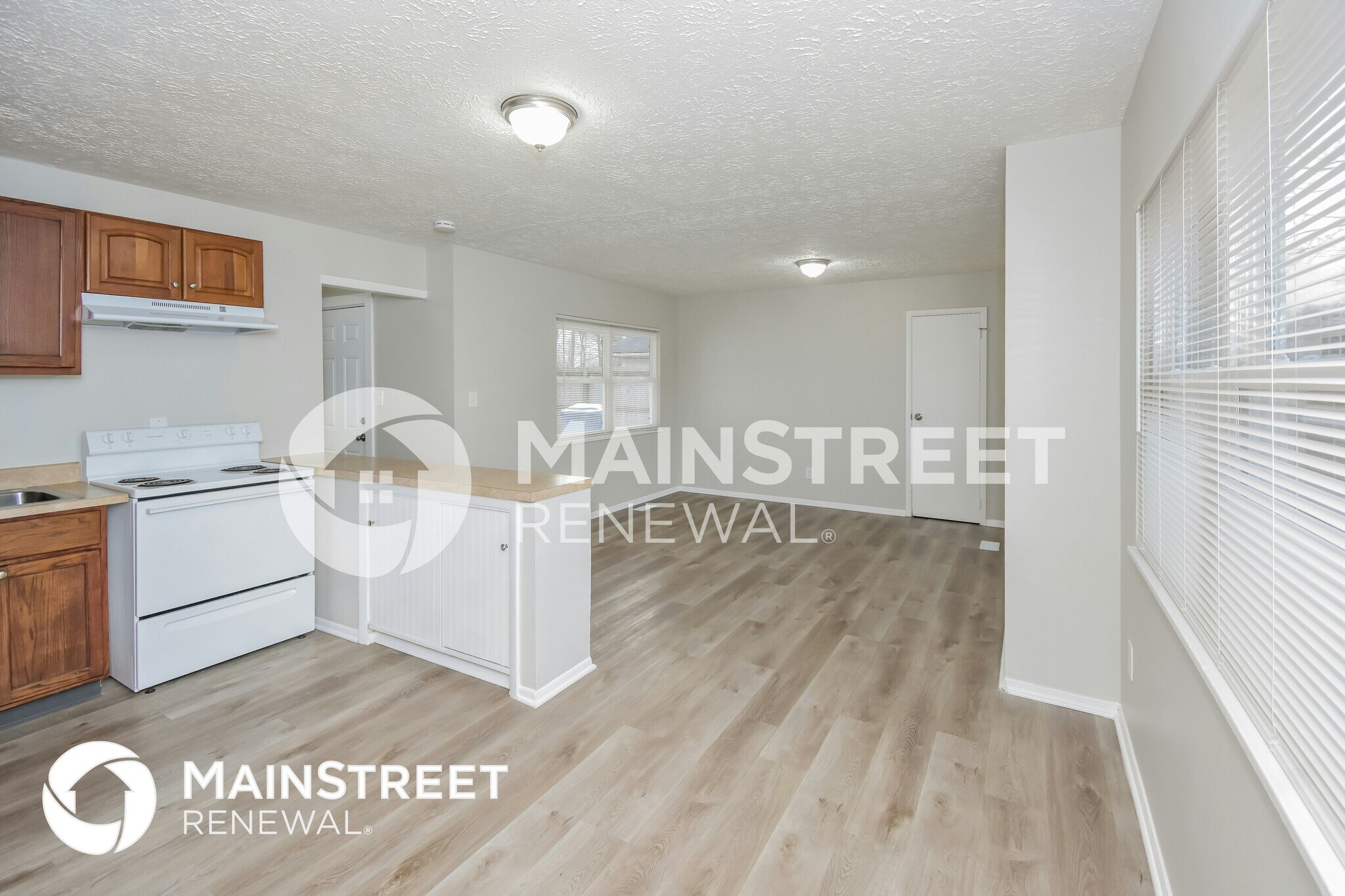 Building Photo - 9413 Rochelle Dr