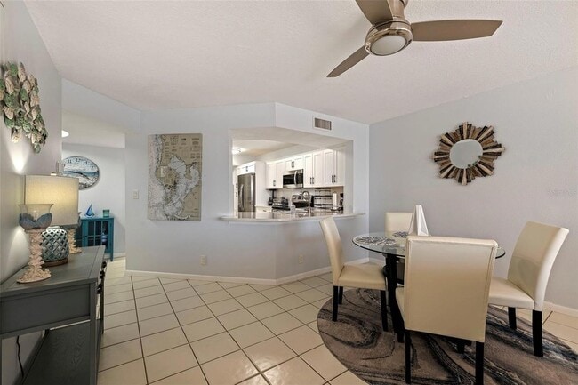 Building Photo - 5281 Isla Key Blvd S