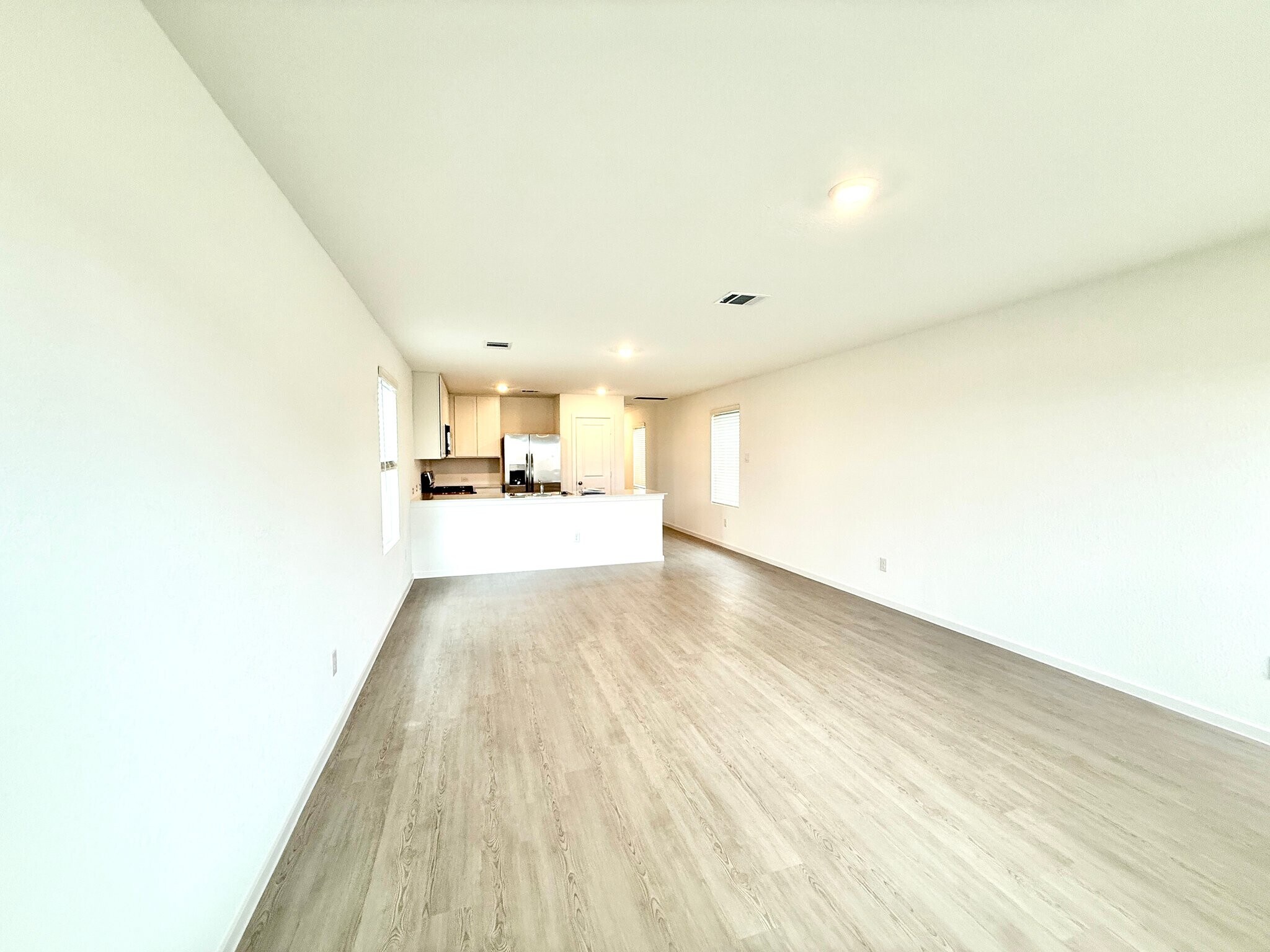 Building Photo - 934 Pertuso Ln