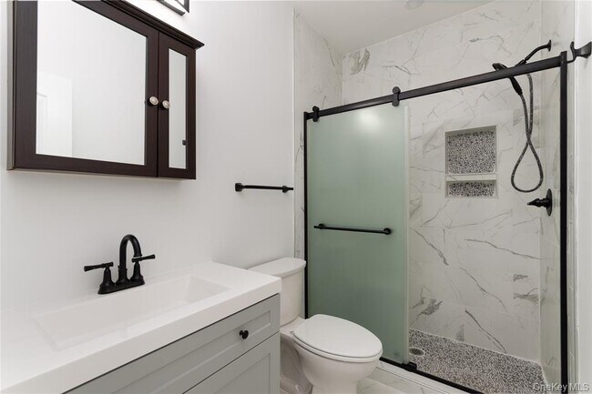 Building Photo - 22 Forbus St