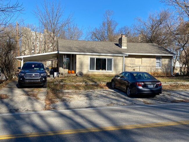 Primary Photo - 1709 Atwater Ave