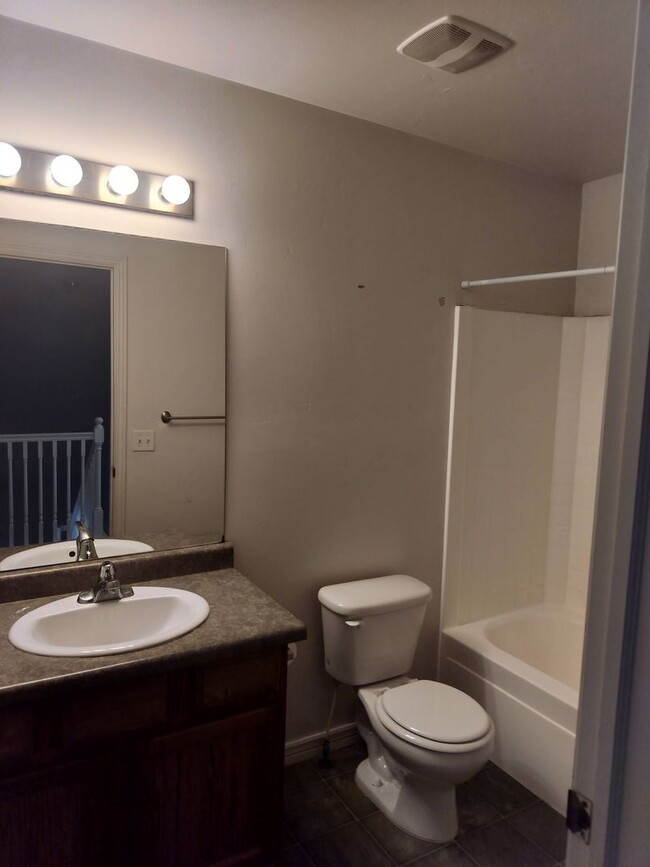 Building Photo - 2128 W 2180 N