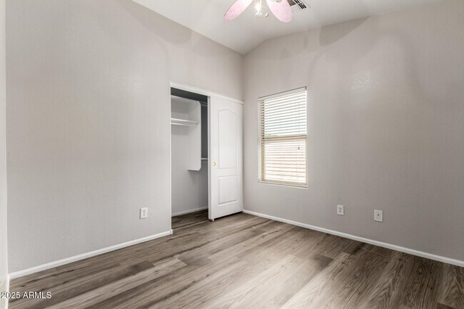 Building Photo - 8003 S 48th Dr