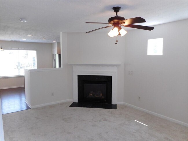 Building Photo - 5960 Mountain Top Pl