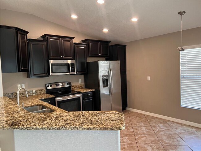 Building Photo - 11018 Whittney Chase Dr