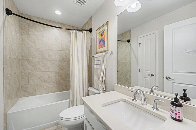 Building Photo - 3212 Brackley Dr