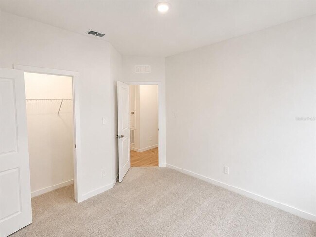 Building Photo - 5533 Guava Ct