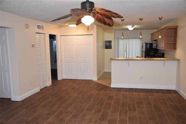 Building Photo - 3651 N Goldenrod Rd