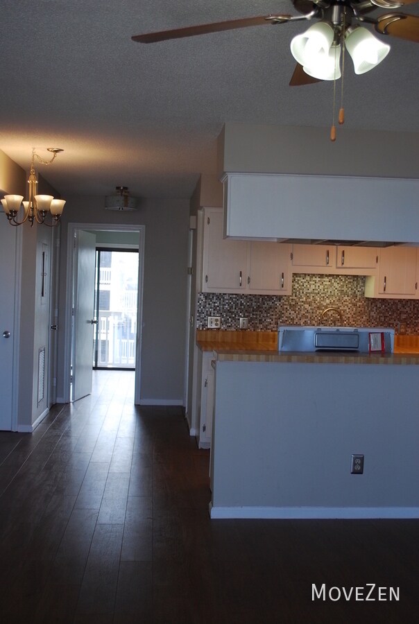 Building Photo - 1801 Canal Dr